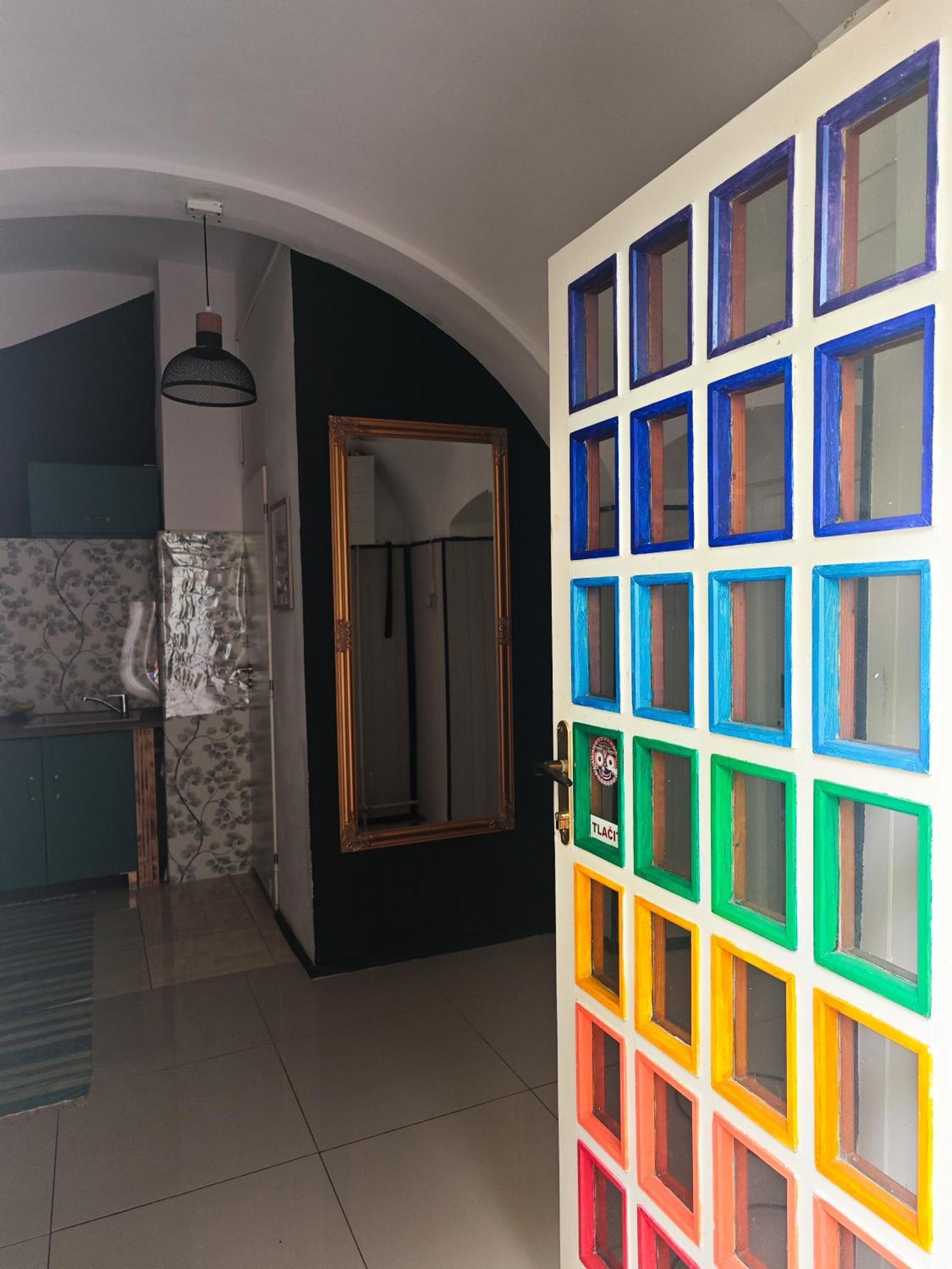 Vintage Room With Garden View Bratislava Eksteriør bilde